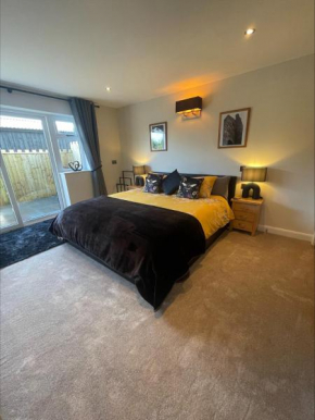 Bumblebee Barn, Luxury contemporary holiday home